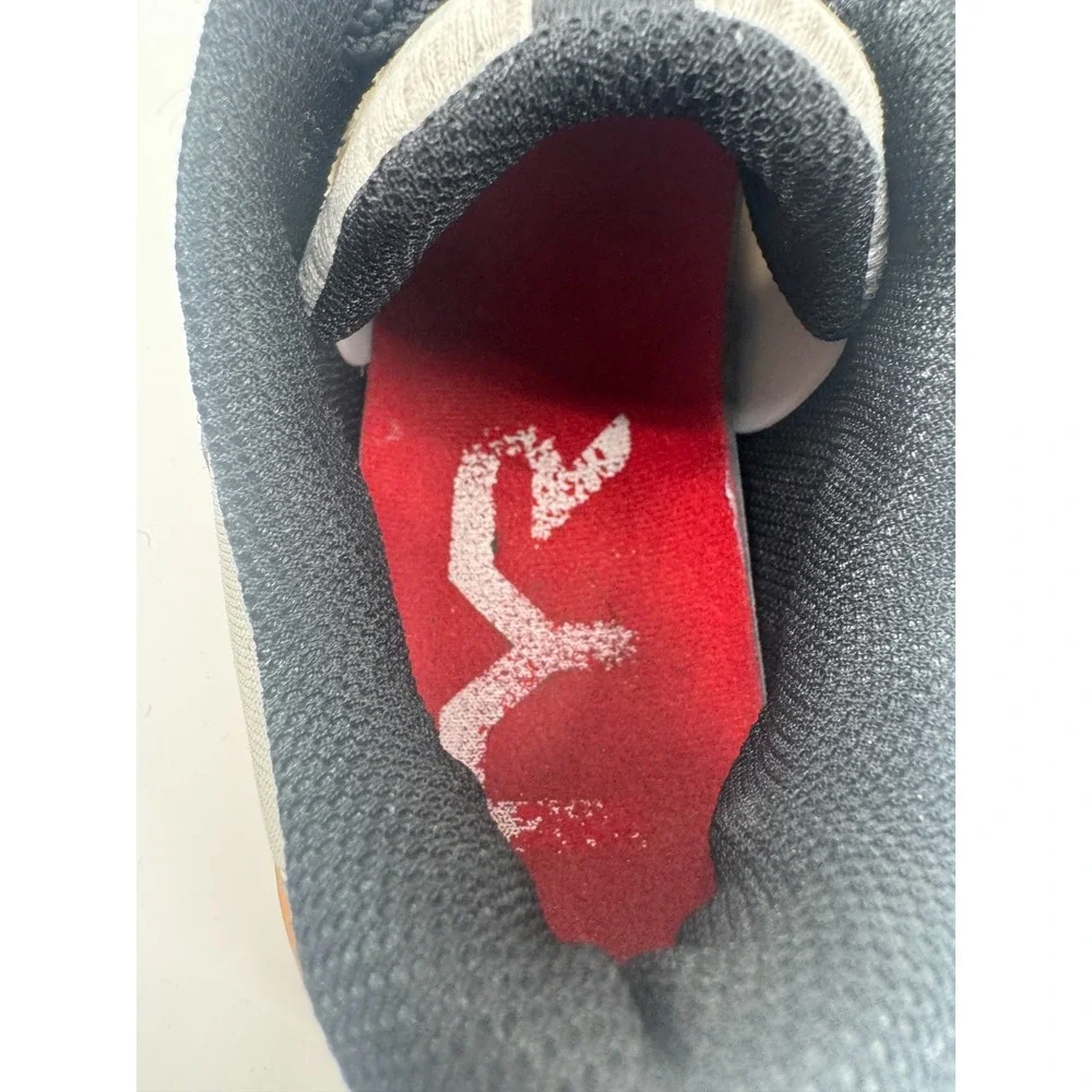 TYR‎ CXT-1 Trainer Unisex M6.5/W8 White Gum Round Toe Lace Up Athletic Shoes